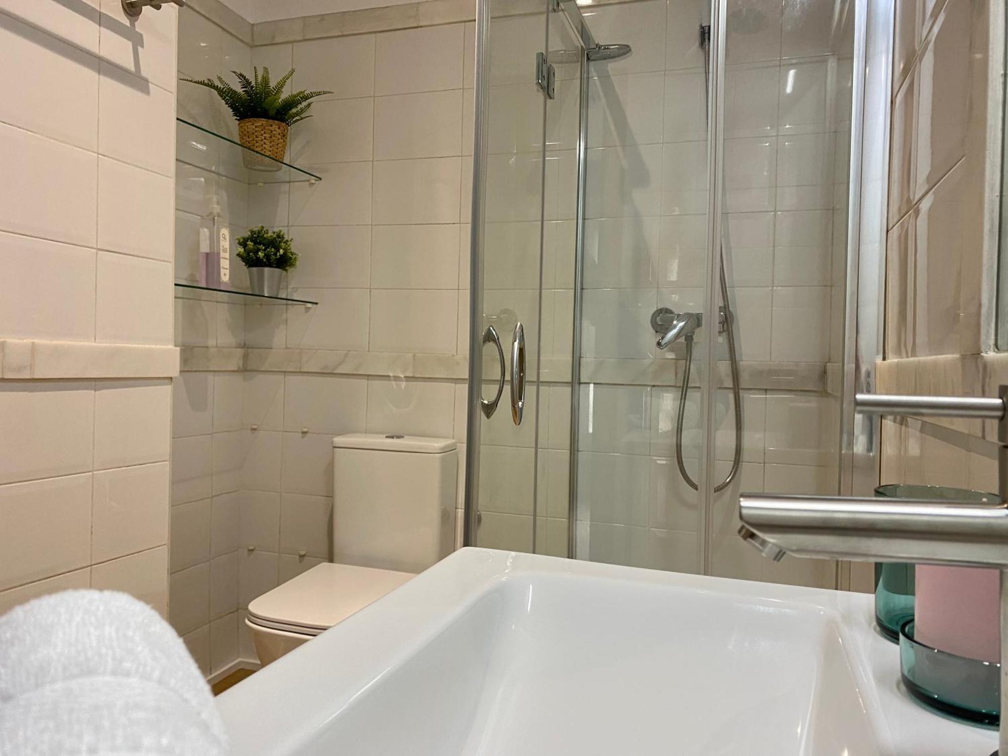 Moderno Estudio Junto Al Rio Sevilla Eksteriør bilde
